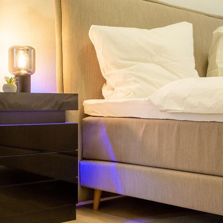 Апартаменты Massagesessel, King-Sized Bed, Billardtisch, 2 Couches Берлин Экстерьер фото
