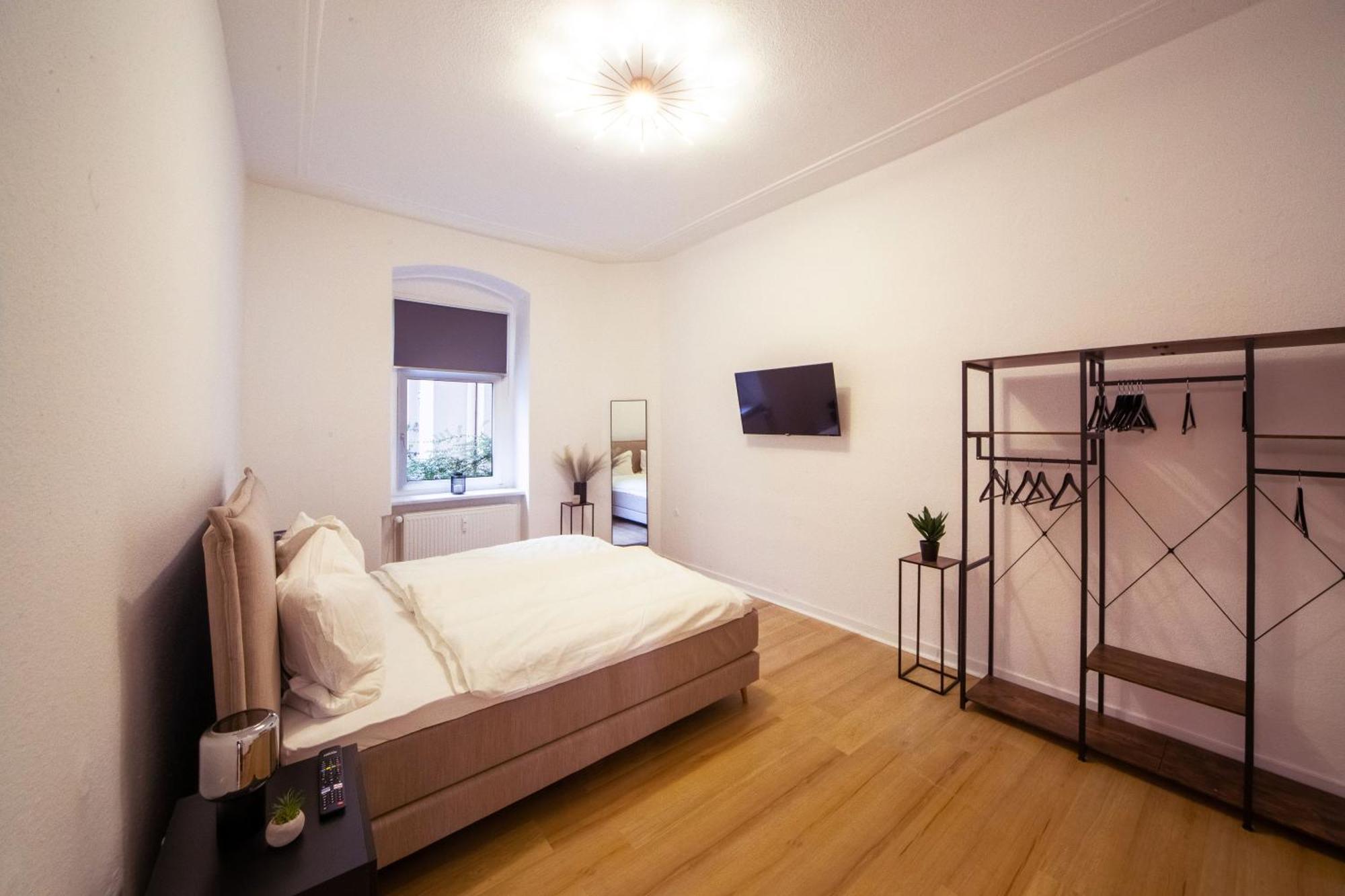 Апартаменты Massagesessel, King-Sized Bed, Billardtisch, 2 Couches Берлин Экстерьер фото